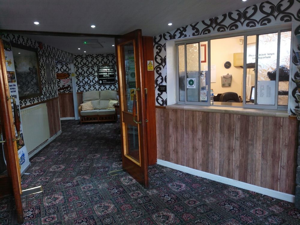 Wayside Cheer Hotel Castel ภายนอก รูปภาพ